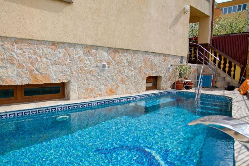Pension Mellis Cluj Napoca Otel Dış mekan fotoğraf